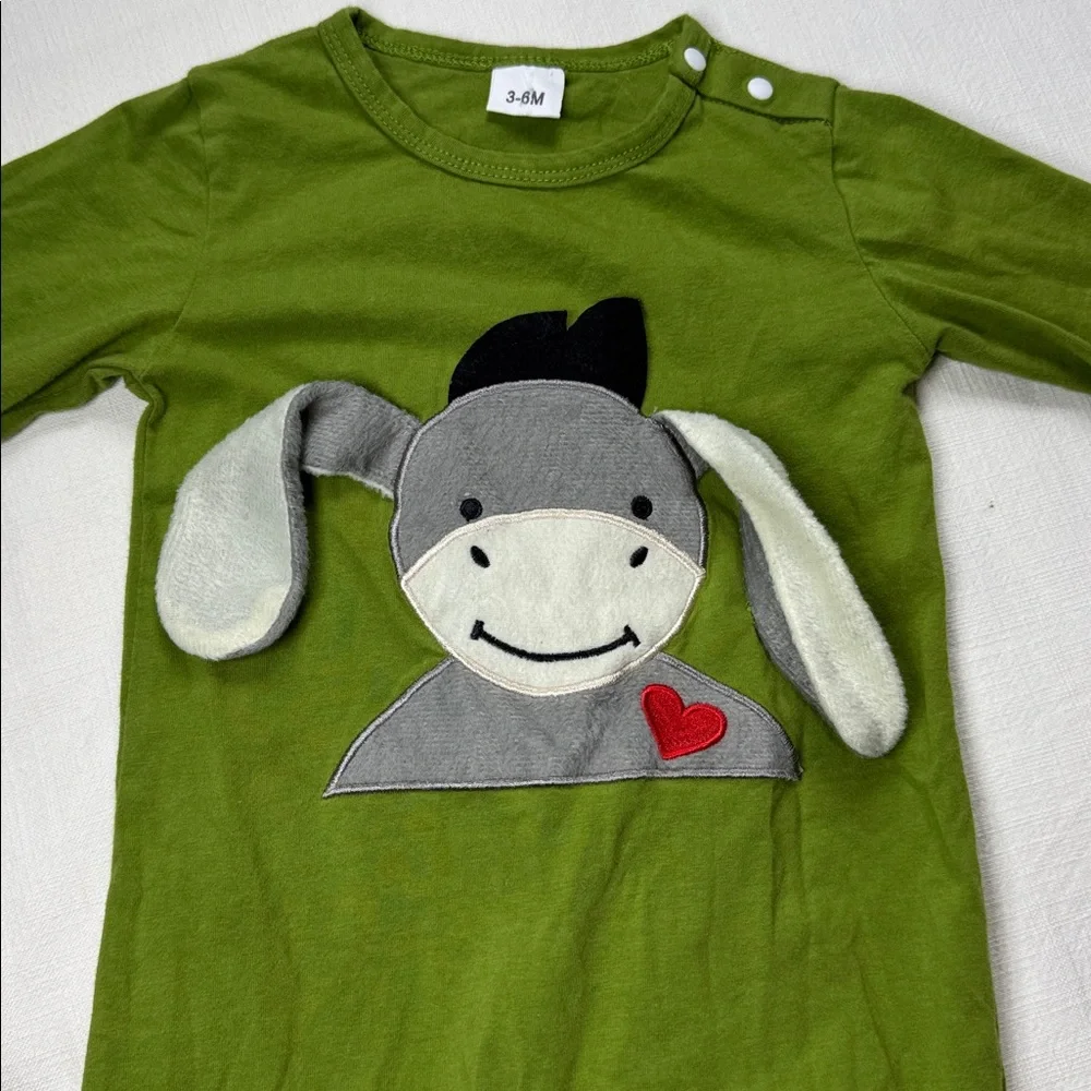 Green Baby Romper with Cute Character Design‎